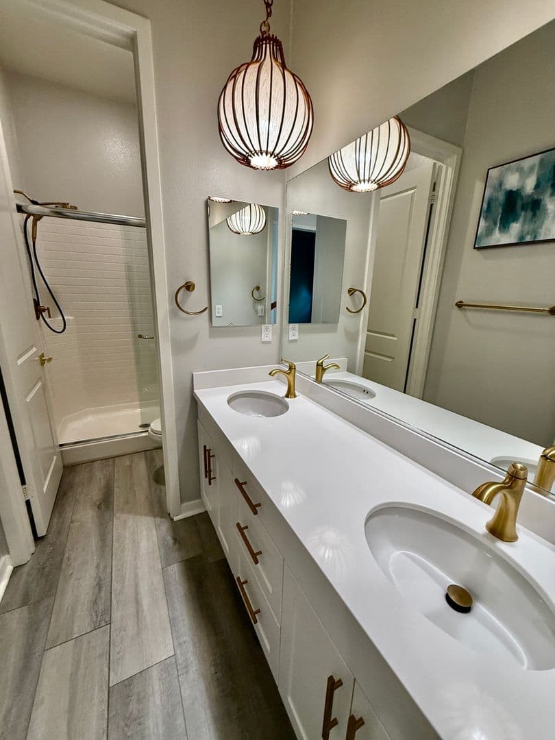 Ontario House: 2542 E Scarlett Ln, Ontario, CA 91762