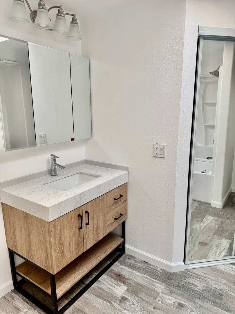 Wildomar House: 22784 Grand Ave