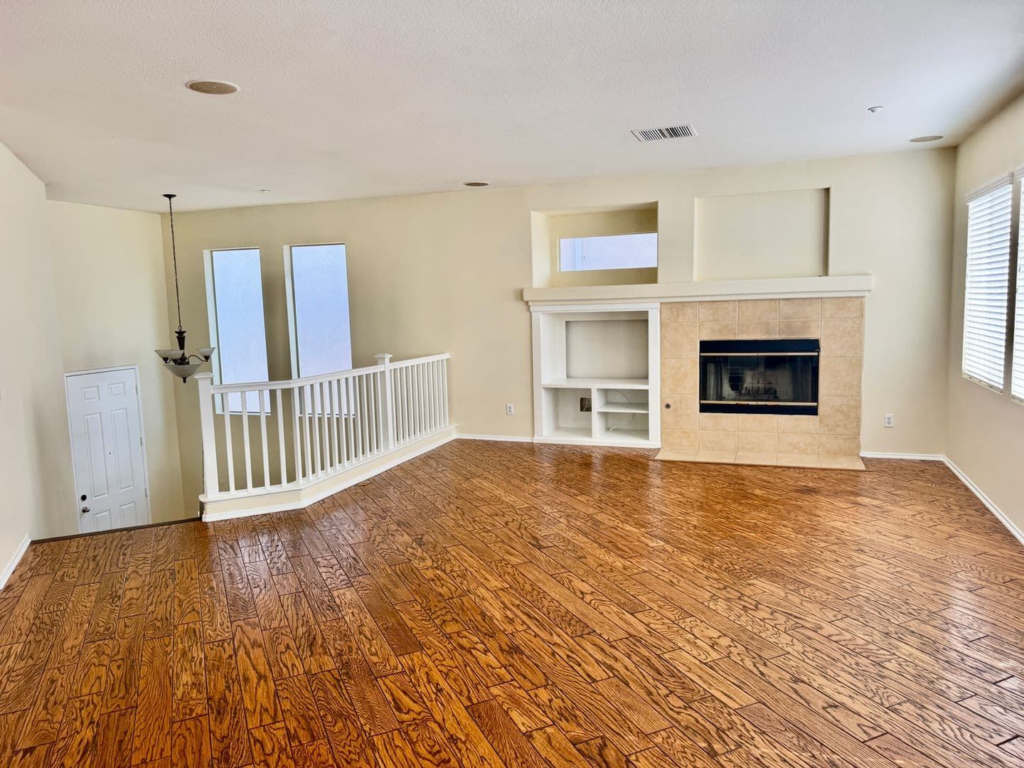 Riverside House: 11224 Parkway Ct
