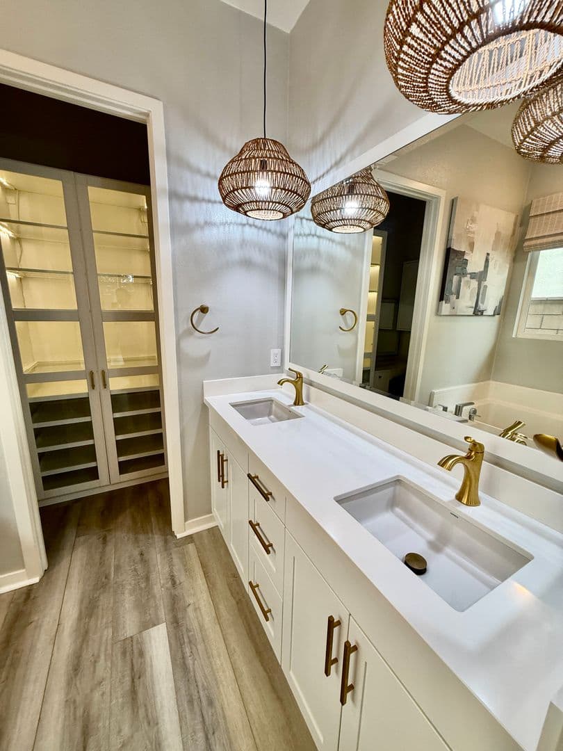 Ontario House: 2542 E Scarlett Ln, Ontario, CA 91762