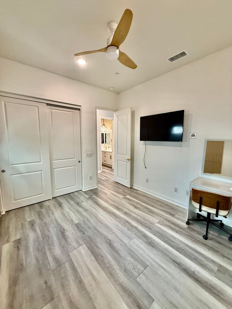 Ontario House: 2542 E Scarlett Ln, Ontario, CA 91762