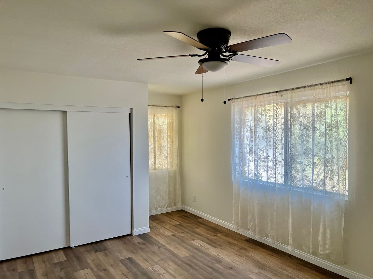 Lake Elsinore House: 33139 Gillette St.