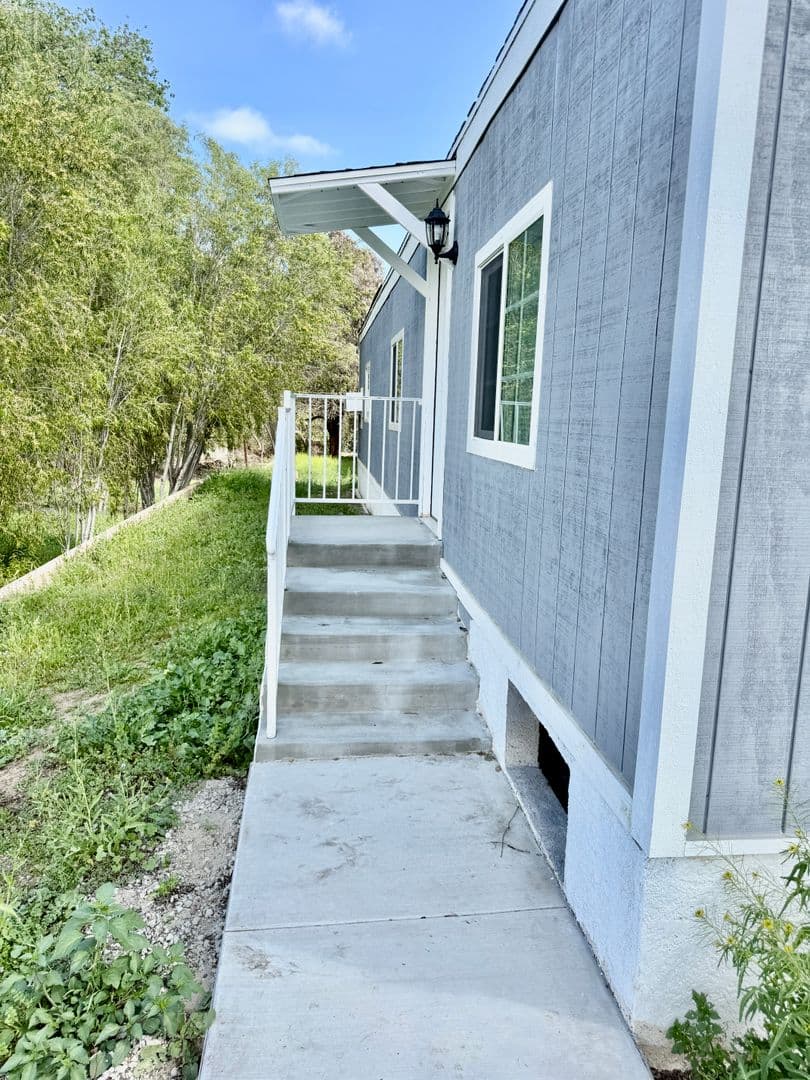 Wildomar House: 22784 Grand Ave