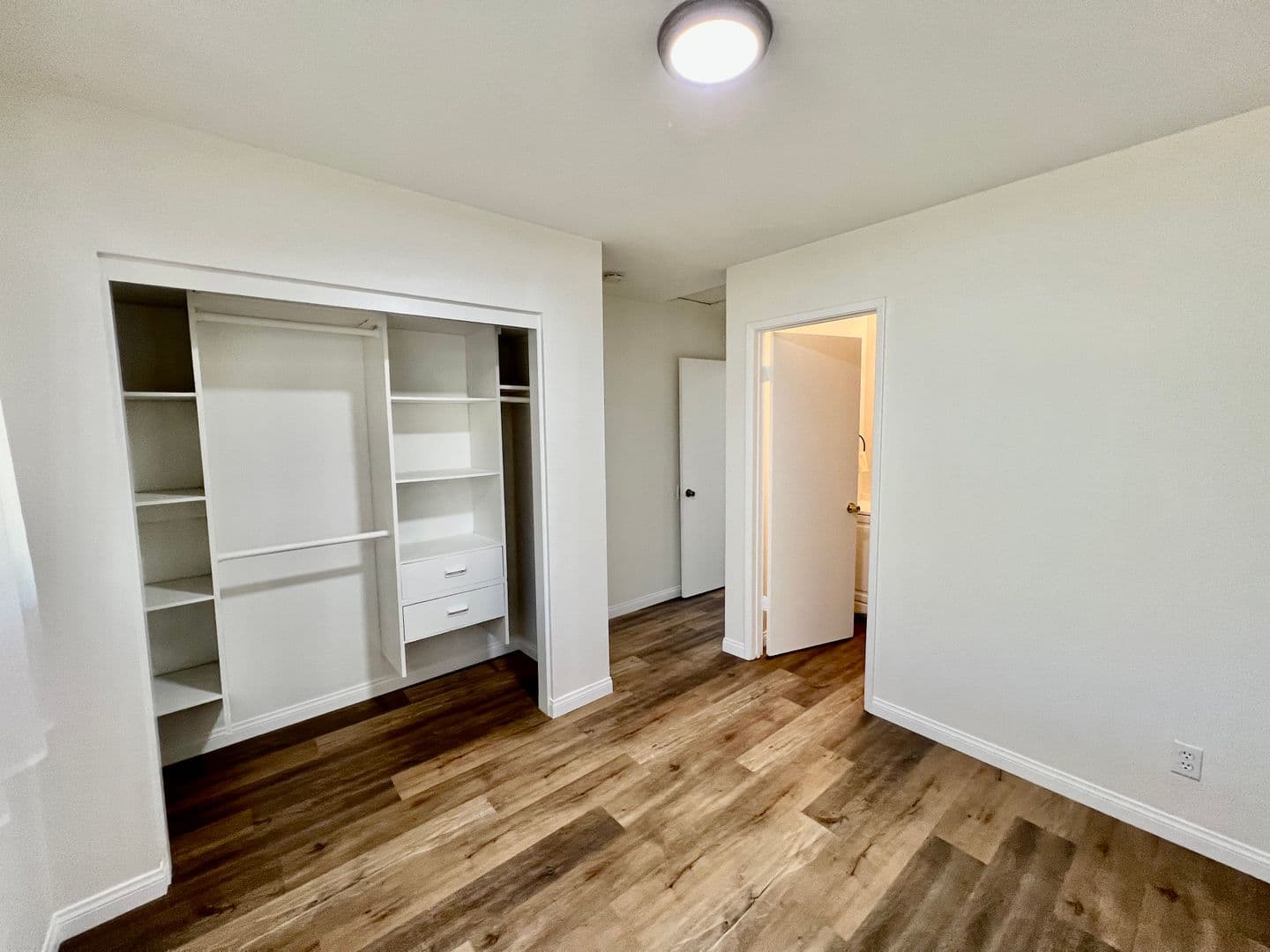 Lake Elsinore House: 33139 Gillette St.