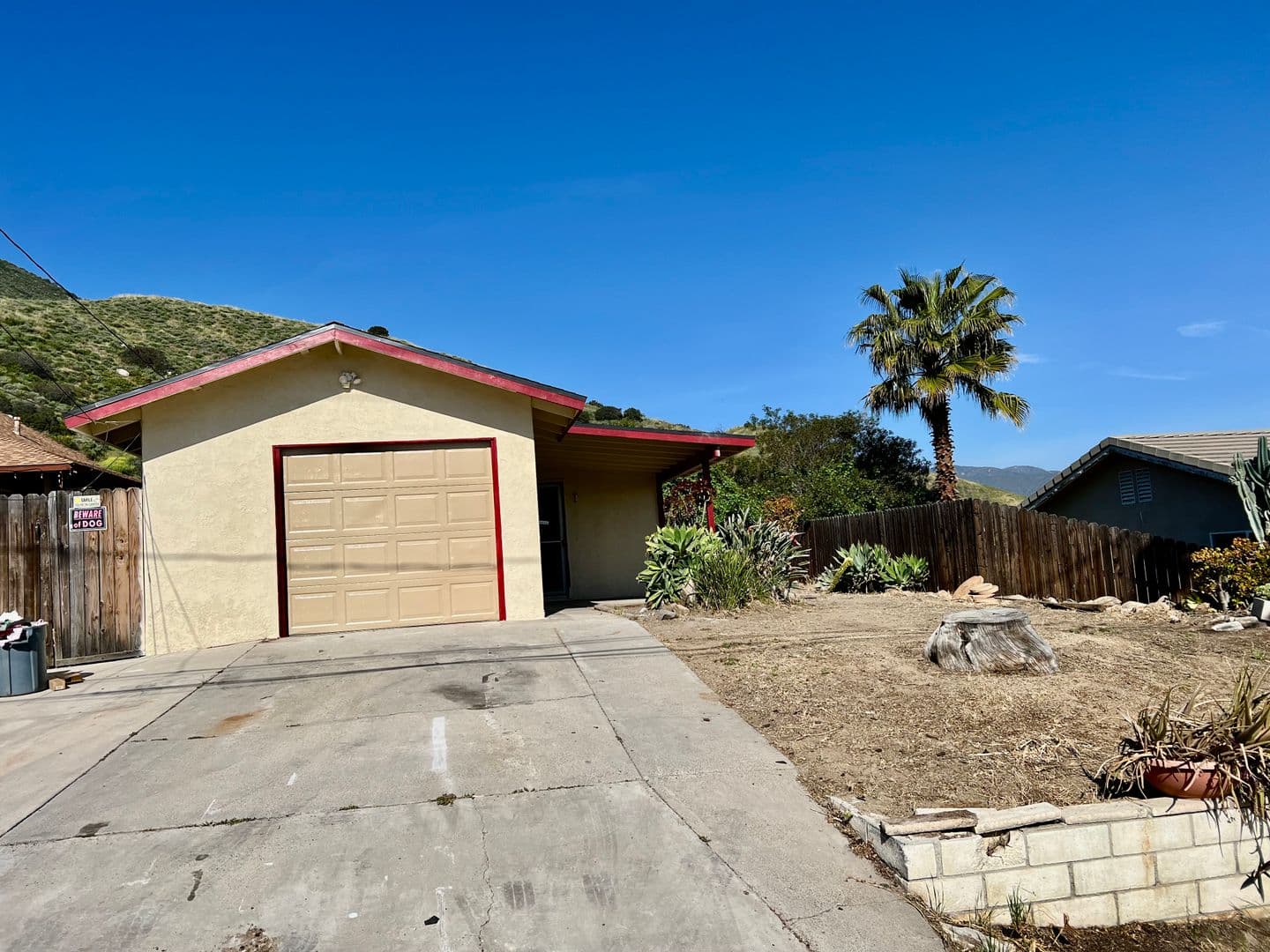 Lake Elsinore House: 33139 Gillette St.