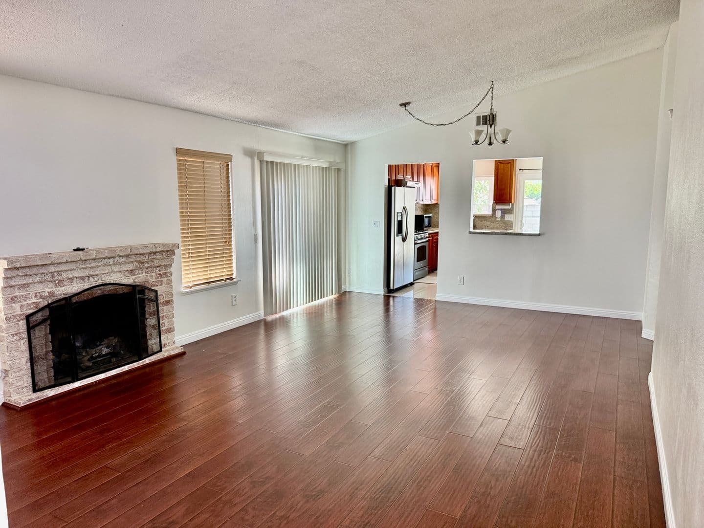 Riverside House: 3466 Siskiyou Cir