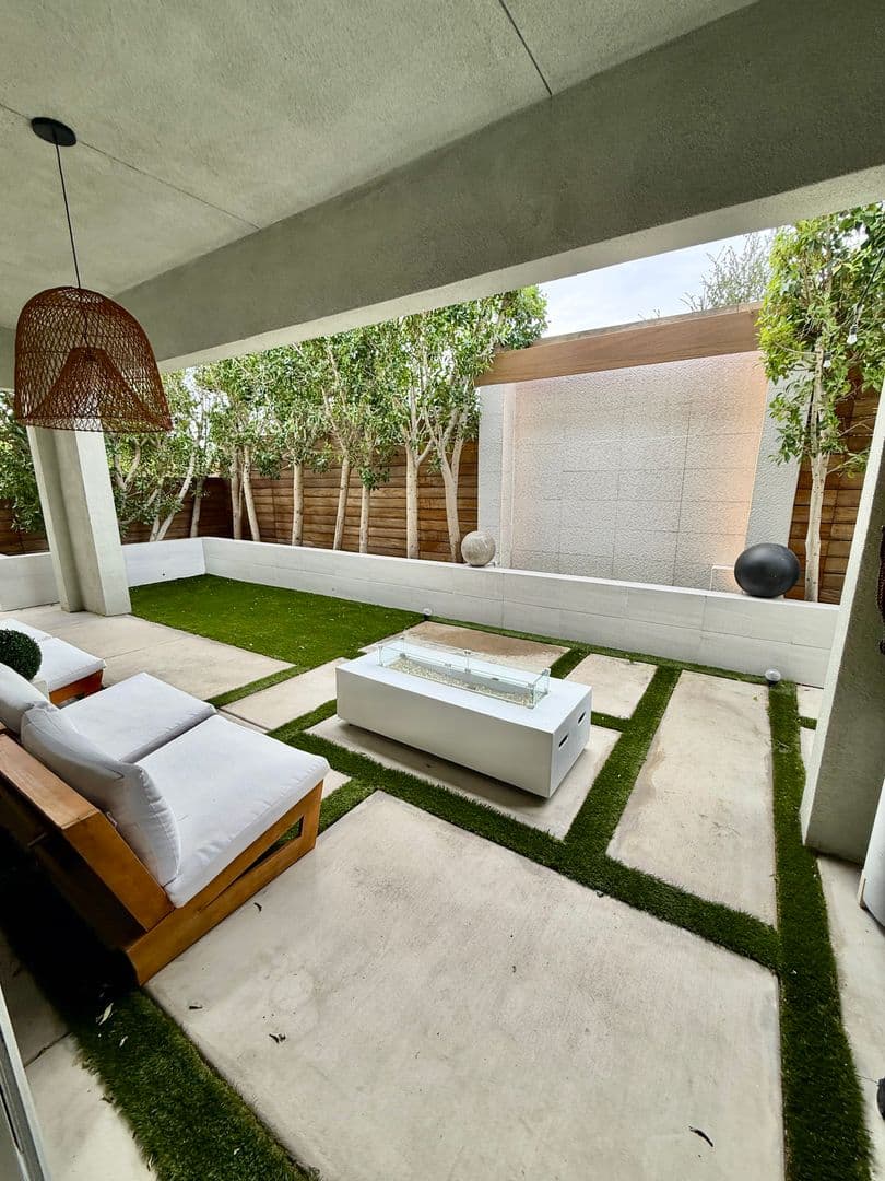 Ontario House: 2542 E Scarlett Ln, Ontario, CA 91762