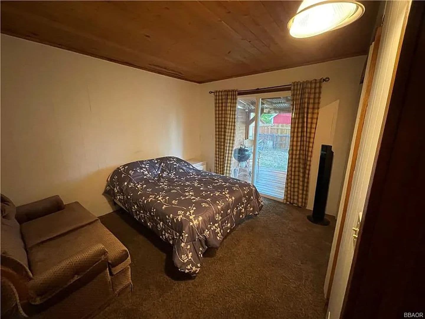 Big Bear City House: 507 Elysian Blvd
