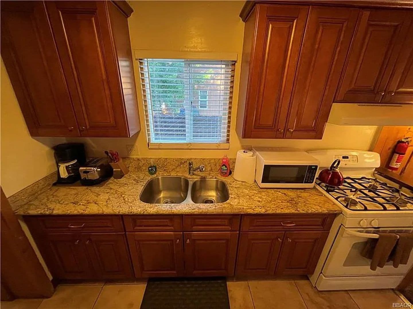 Big Bear City House: 507 Elysian Blvd