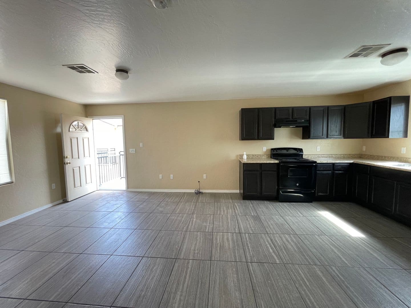 EL PASO Apartment: 512 Center Way - 50% OFF FIRST MONTH