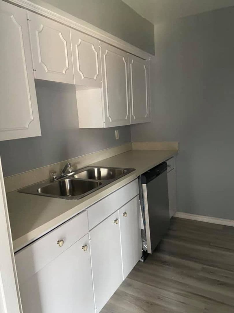 Houston Apartment: 3015 Greenridge Dr
