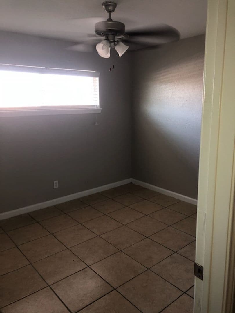 Houston Apartment: 7525 Hillcroft Ave,