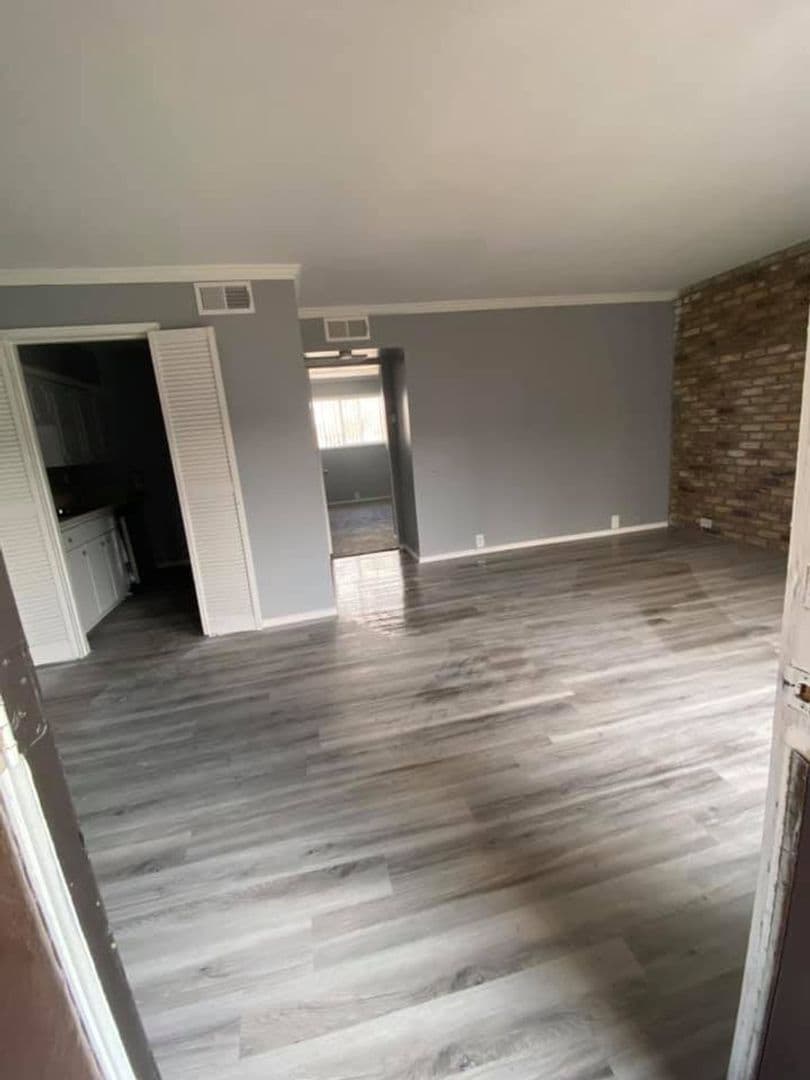 Houston Apartment: 3015 Greenridge Dr