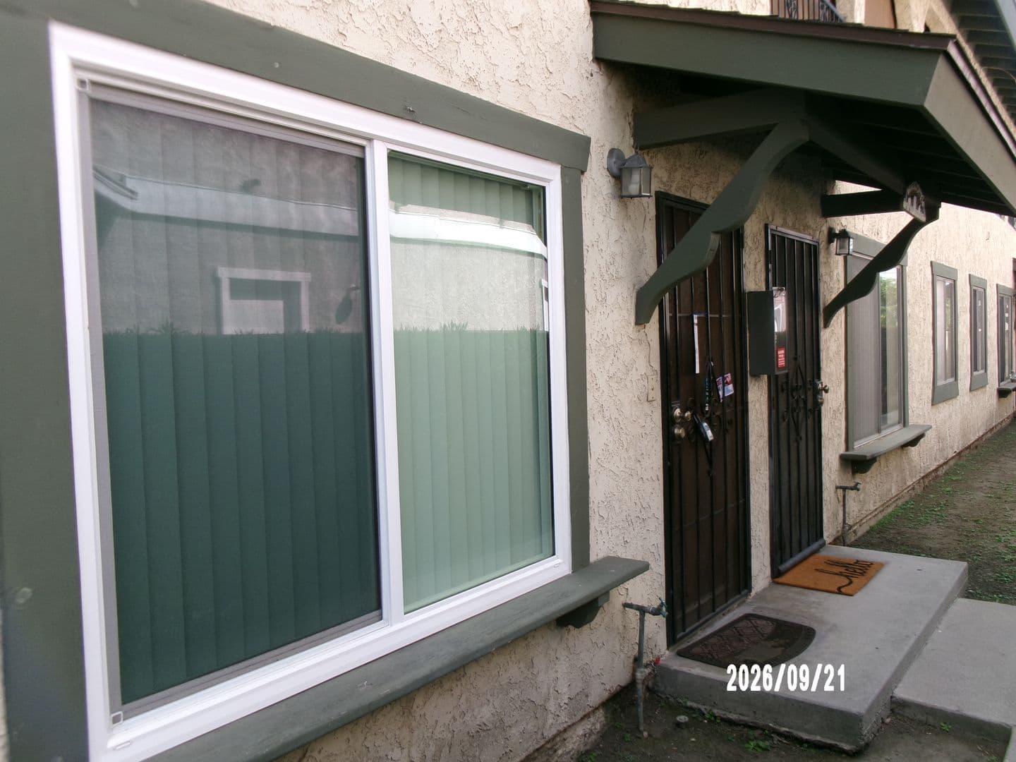 Bellflower Apartment: 9616 Laurel Street