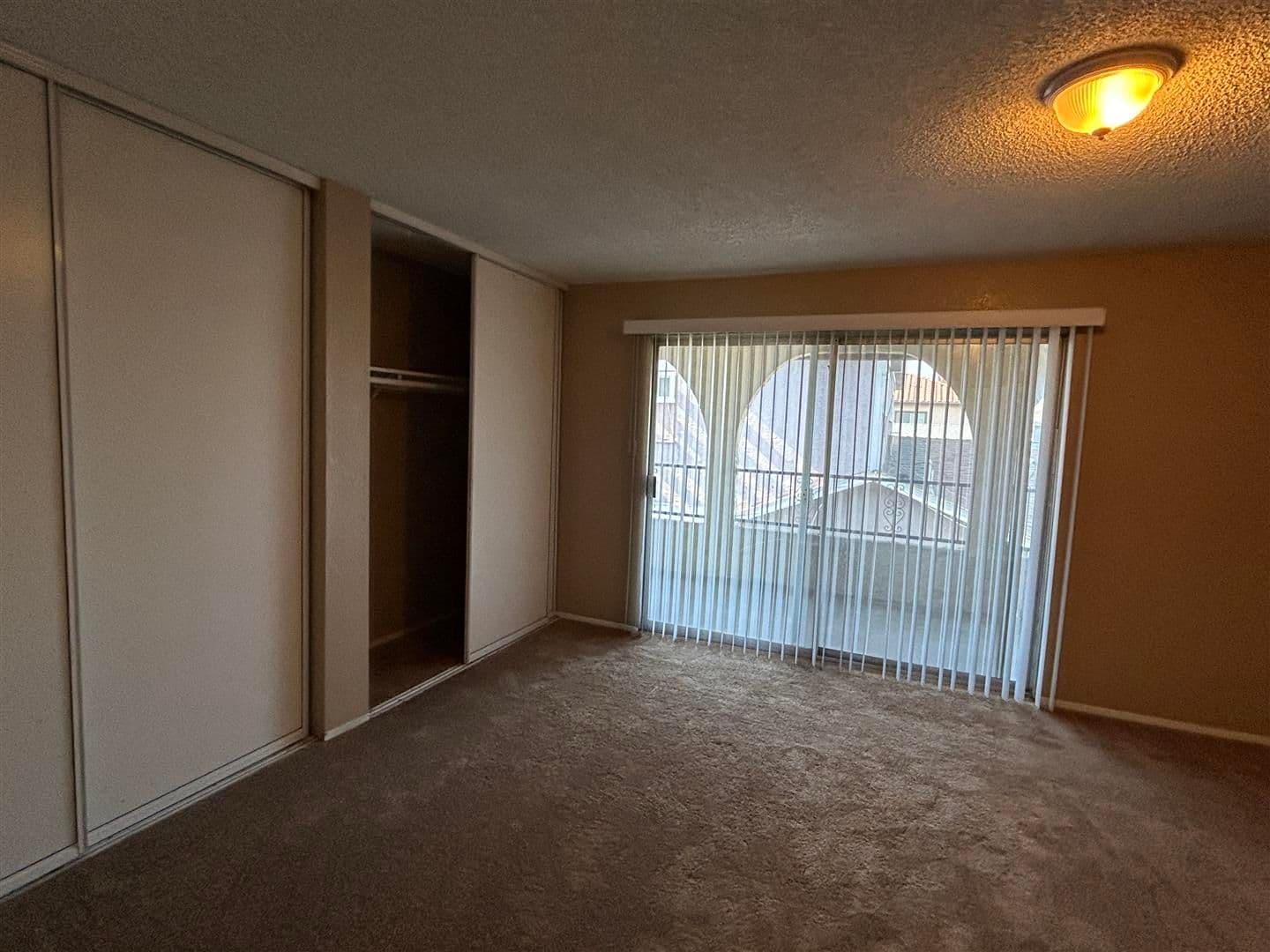 Bellflower Apartment: 9616 Laurel Street