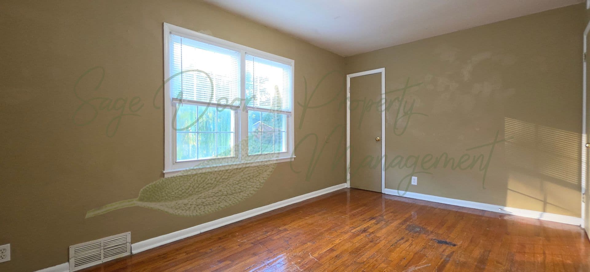 Independence House: 1129 N Cottage Ave