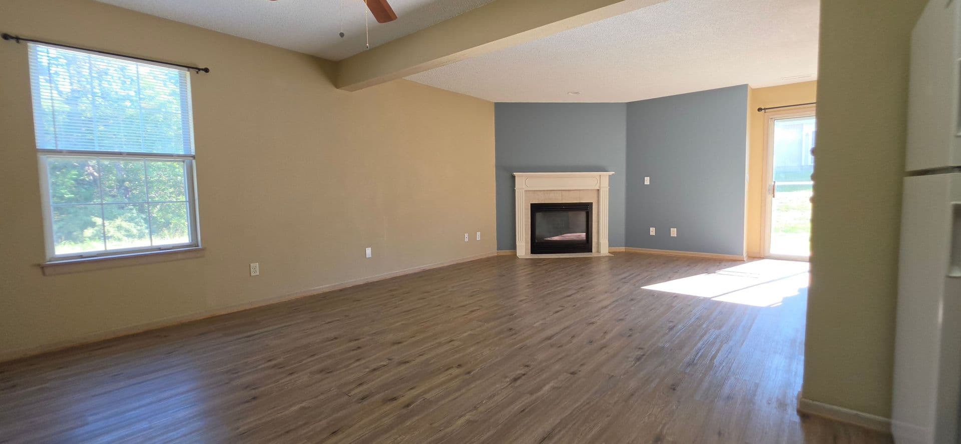 Oak Grove Apartment: 205 NE Dogwood Street