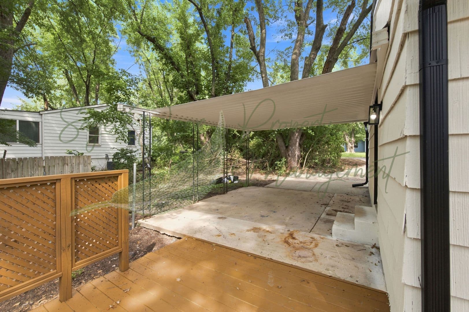 Independence House: 1724 S Trail Ridge Dr