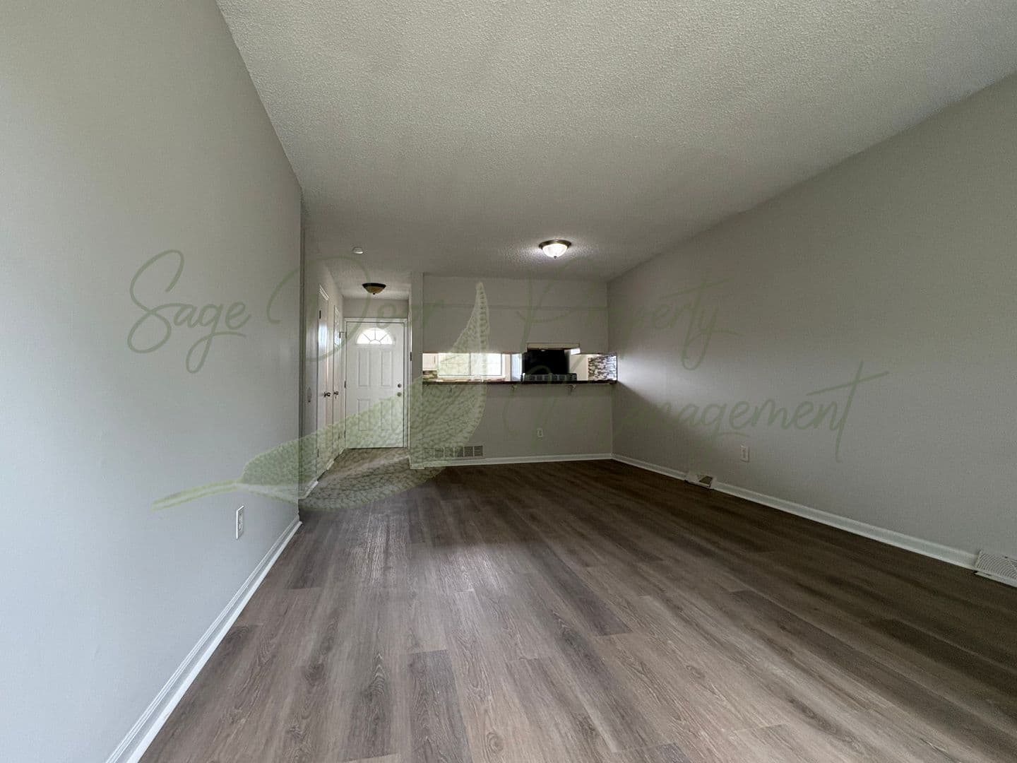 Kansas City Townhome: 11513 Richmond Avenue