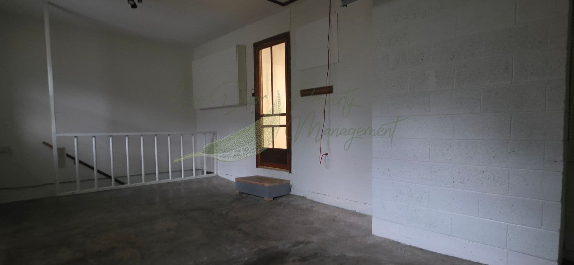 Kansas City House: 6613 NE 49th Terrace