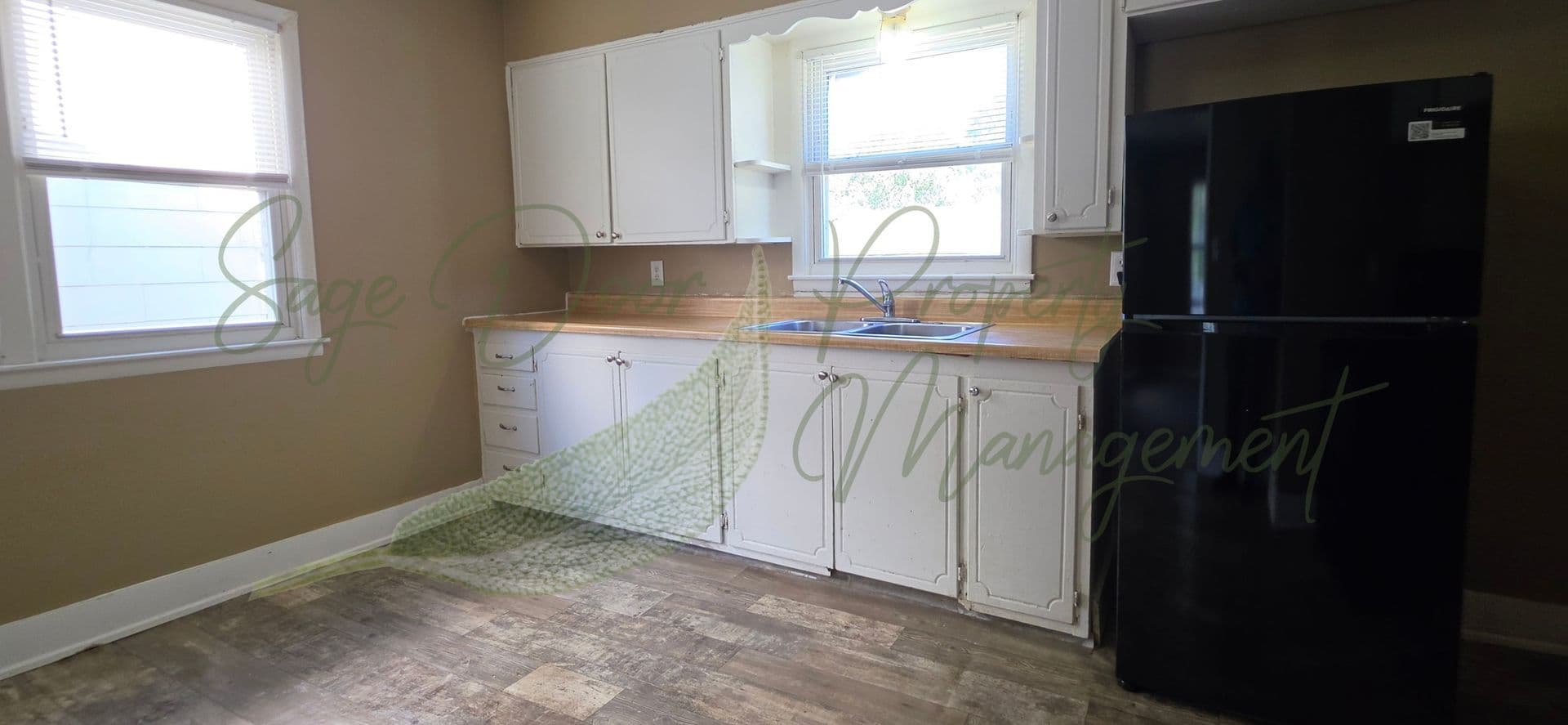Independence House: 1131 N Cottage Ave