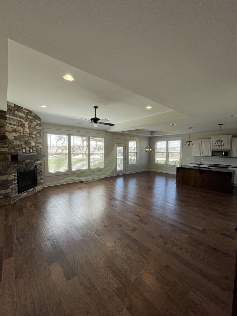 Leavenworth House: 1713 W Glen Drive