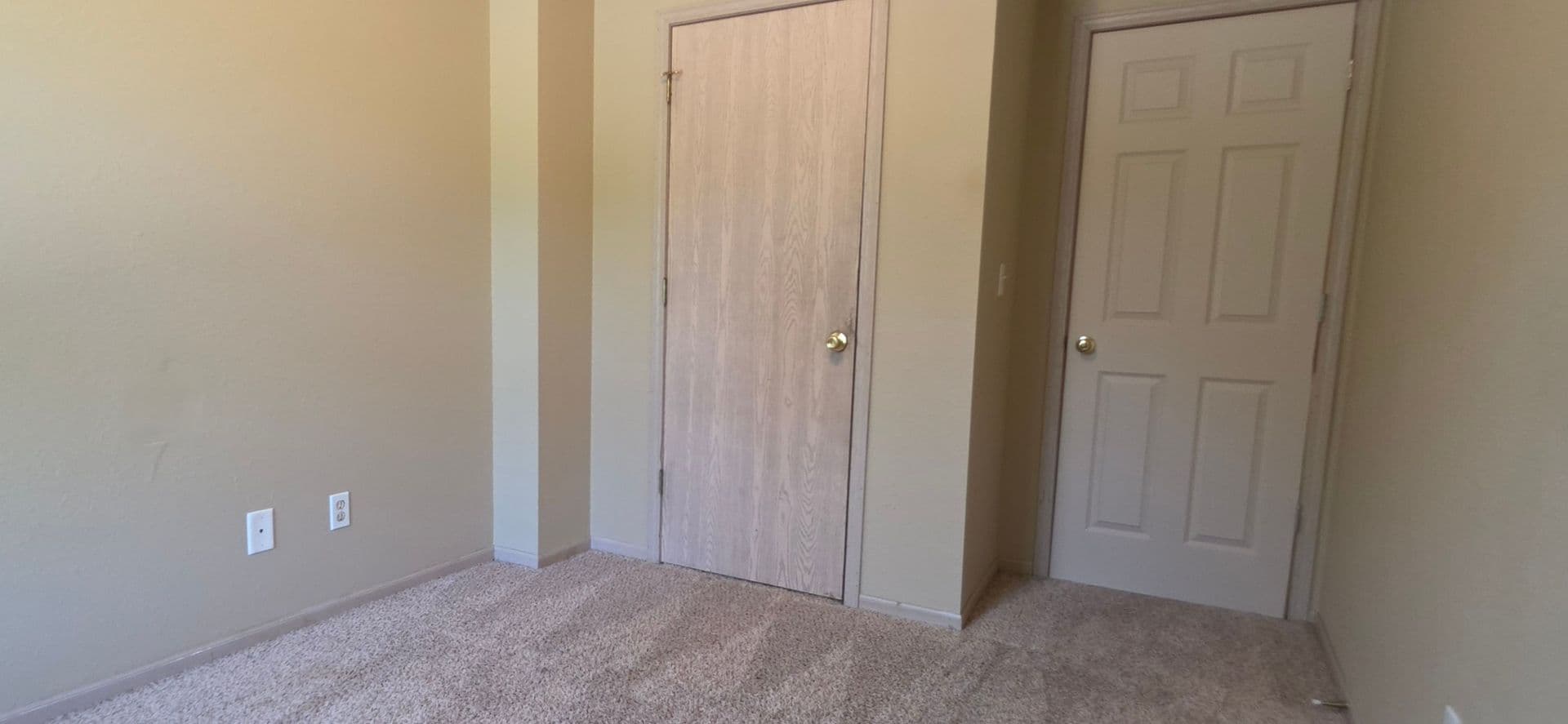 Oak Grove Apartment: 205 NE Dogwood Street
