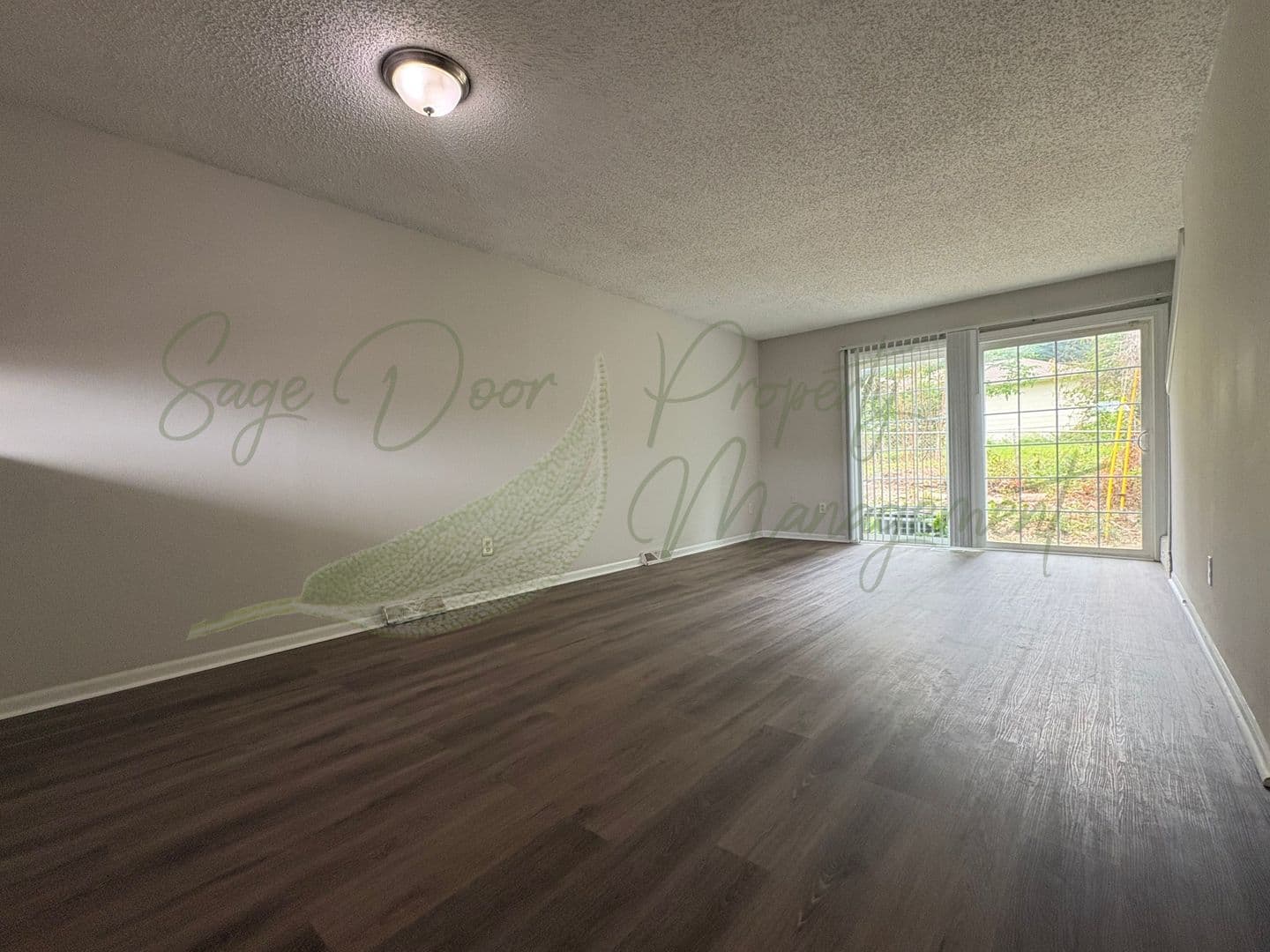 Kansas City Townhome: 11513 Richmond Avenue