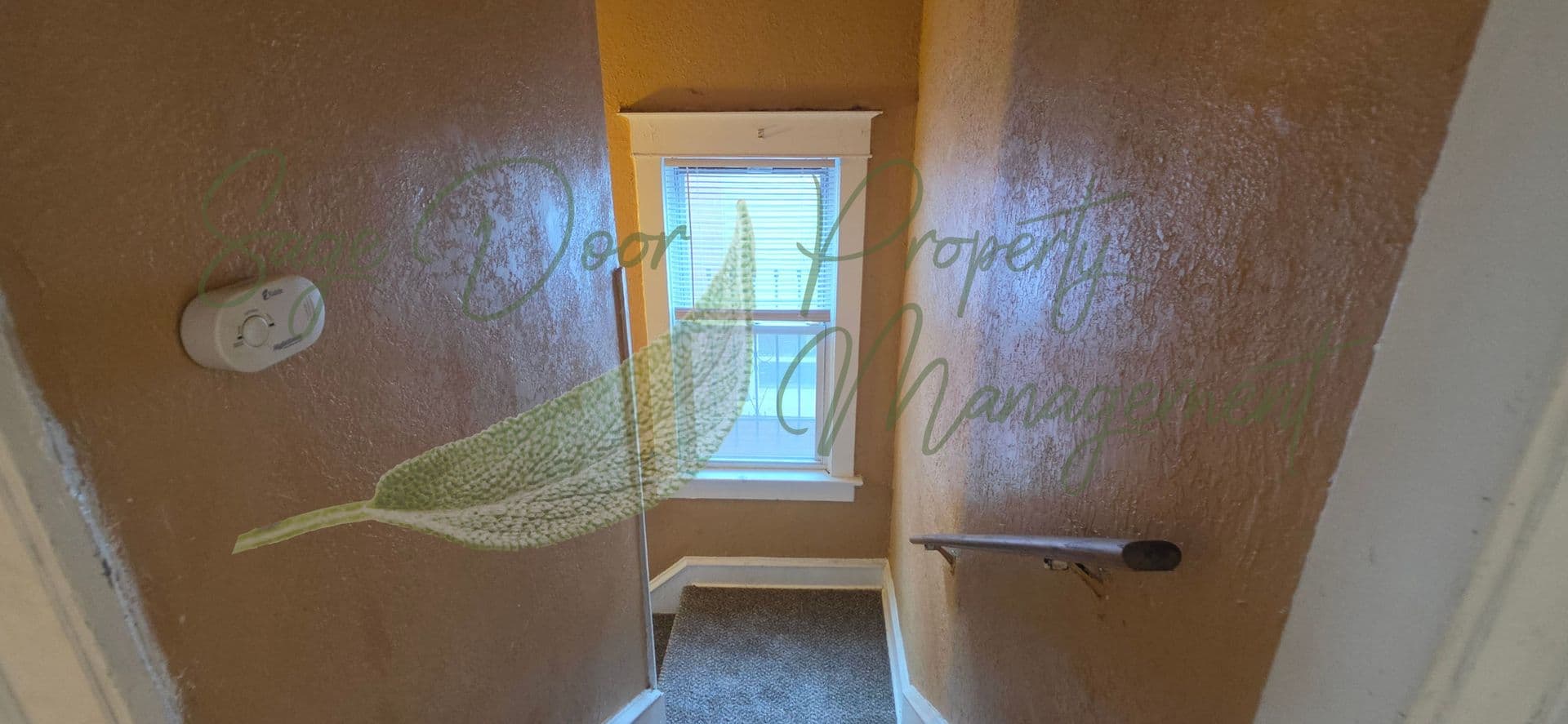 Kansas City Apartment: 3618 Roberts Street