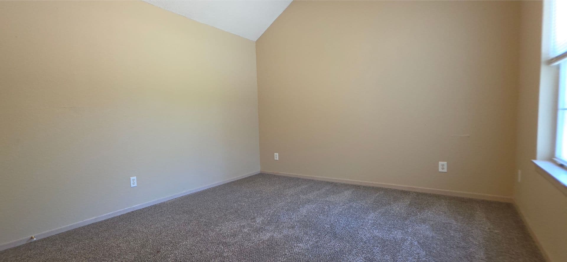 Oak Grove Apartment: 205 NE Dogwood Street