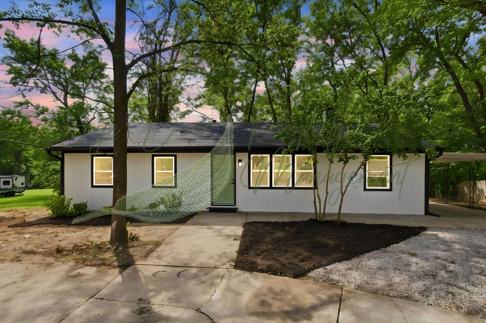 Independence House: 1724 S Trail Ridge Dr