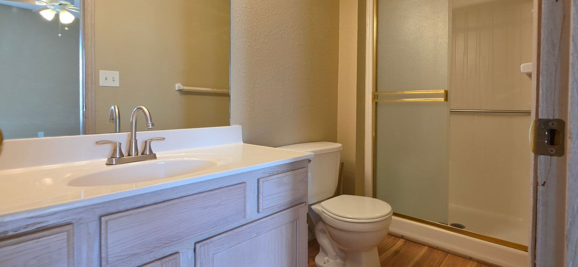 Oak Grove Apartment: 205 NE Dogwood Street
