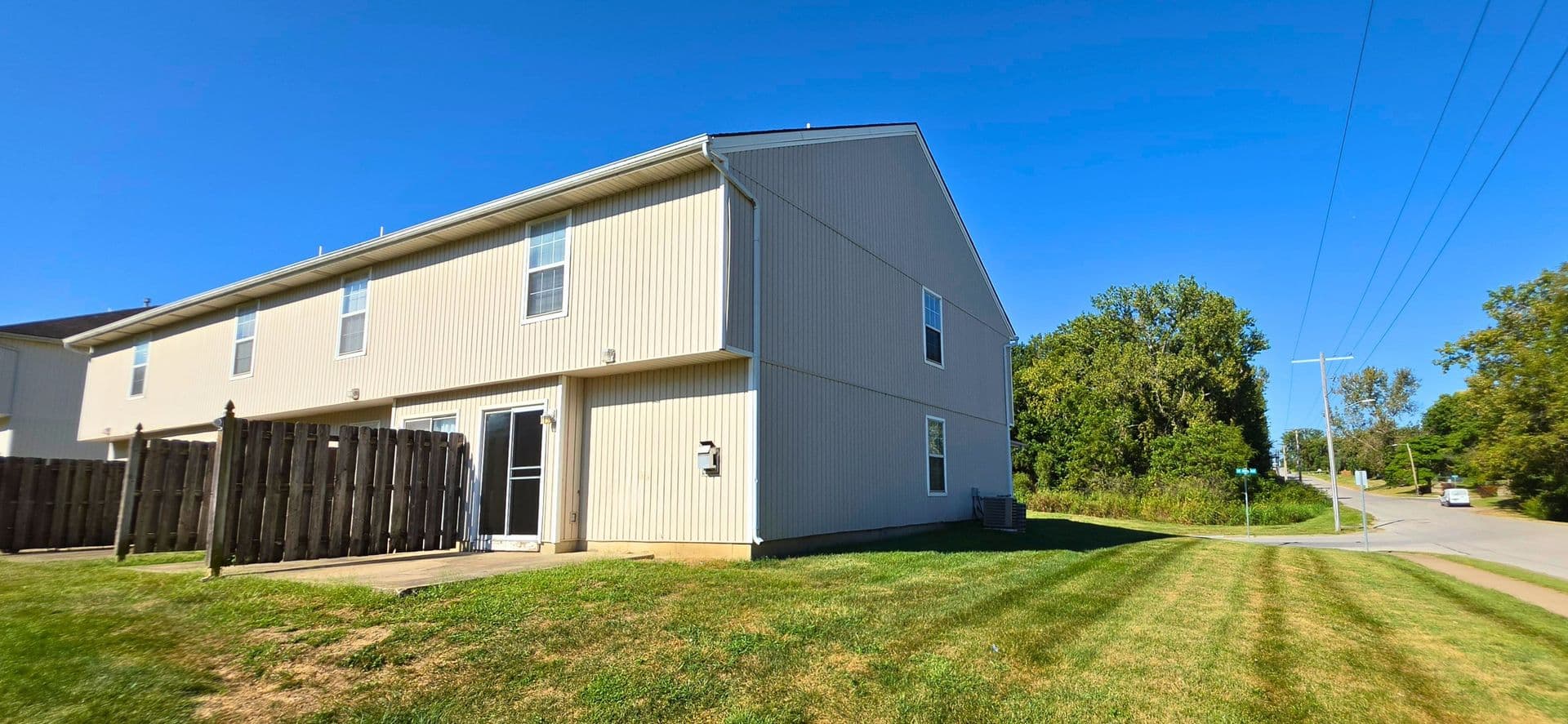Oak Grove Apartment: 205 NE Dogwood Street