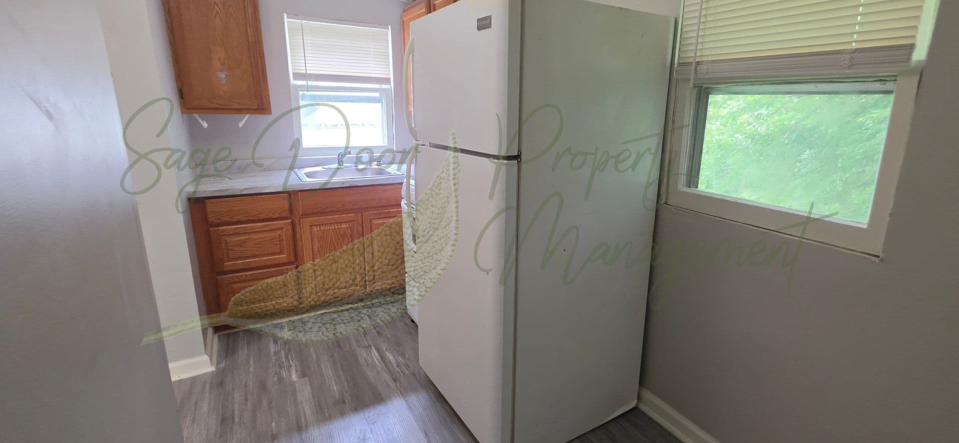 Independence Apartment: 1206 W Maple Ave