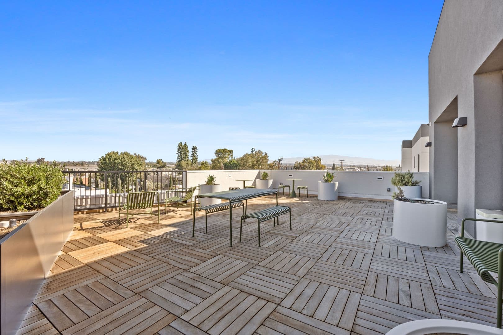Bakersfield Apartment: 1800 Q St