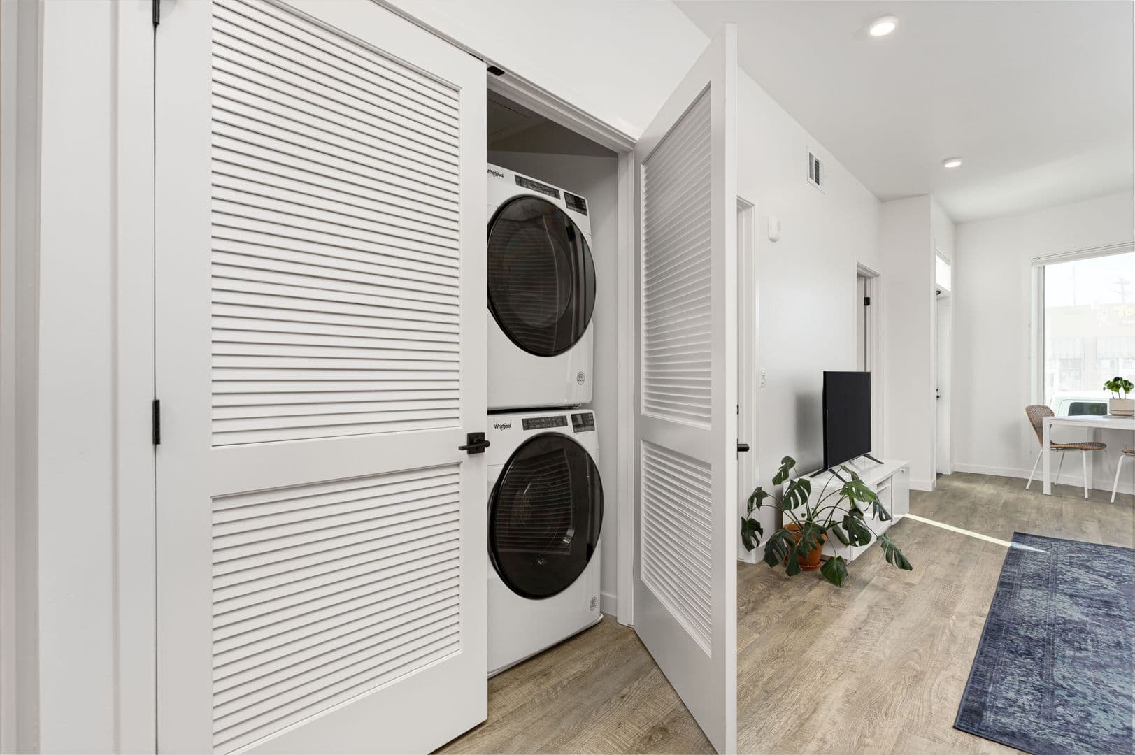 Bakersfield Apartment: 1800 Q St