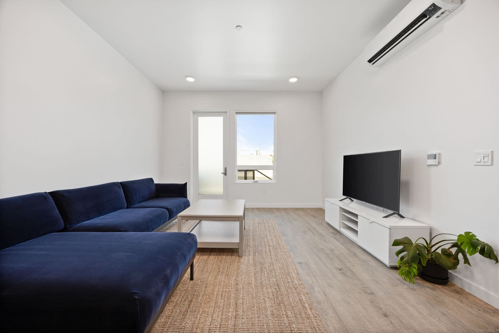 Bakersfield Apartment: 918 20th Street