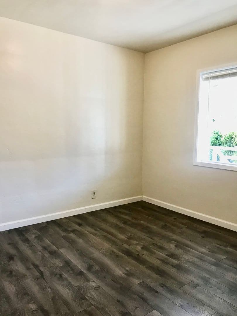 Pacific Grove Apartment: 880 Lighthouse