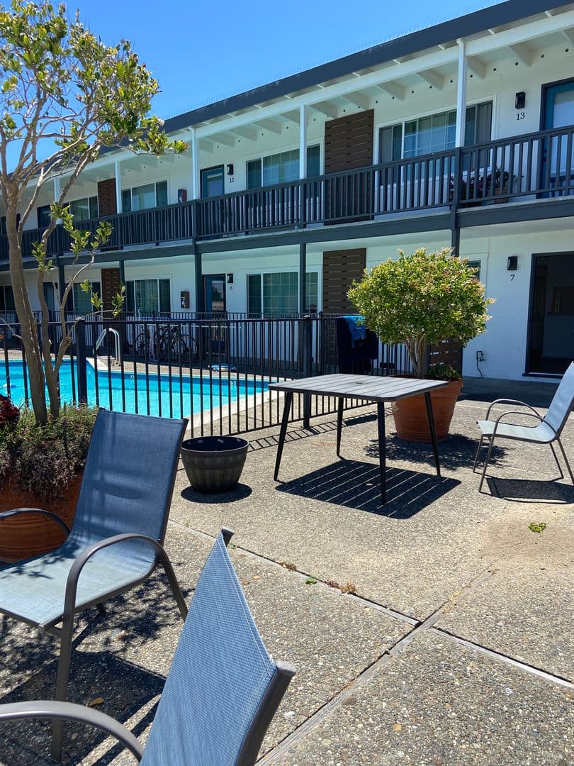 Monterey Apartment: 77 Porta Vista Dr