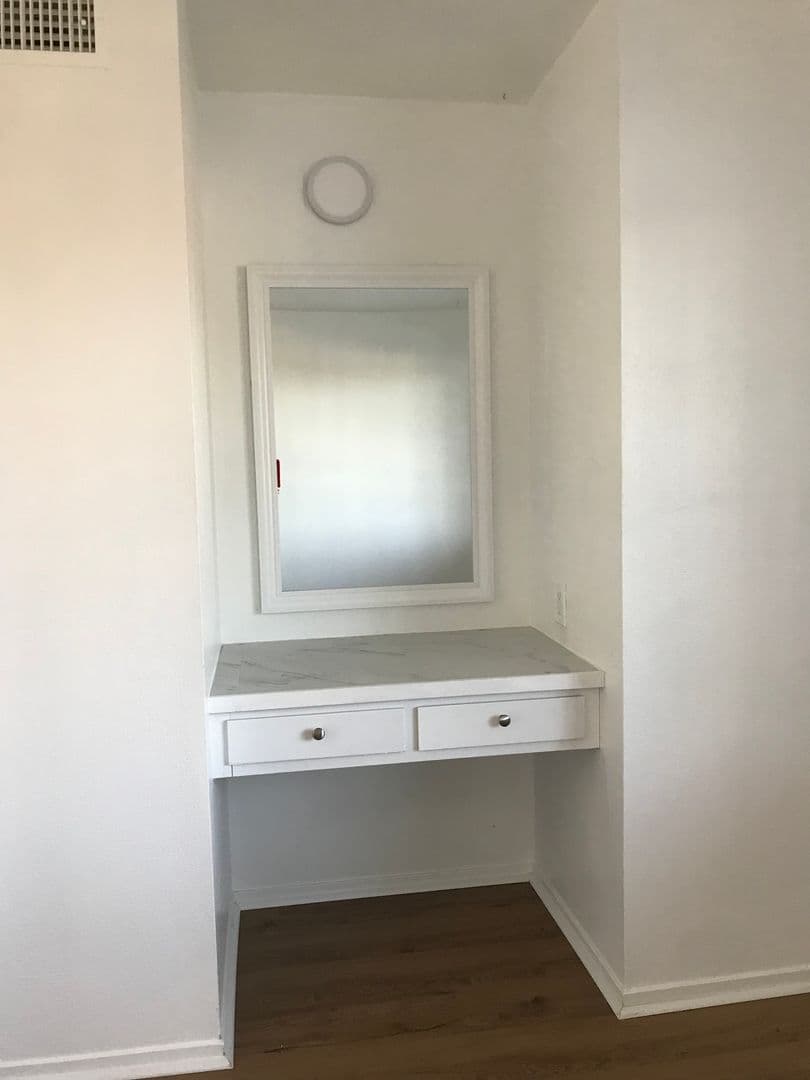 Monterey Apartment: 77 Porta Vista Dr