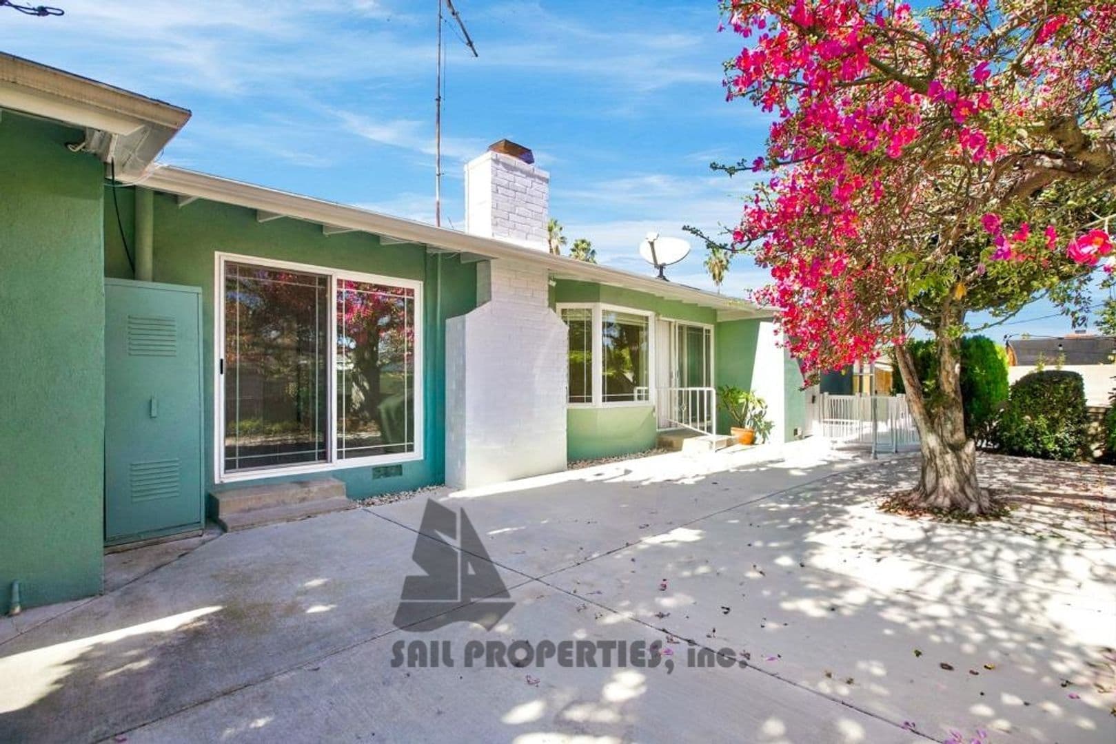 Garden Grove House: 11292 Stratford Way