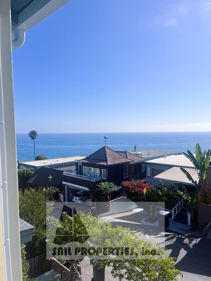 Laguna Beach House: 163 Sunset Terrace
