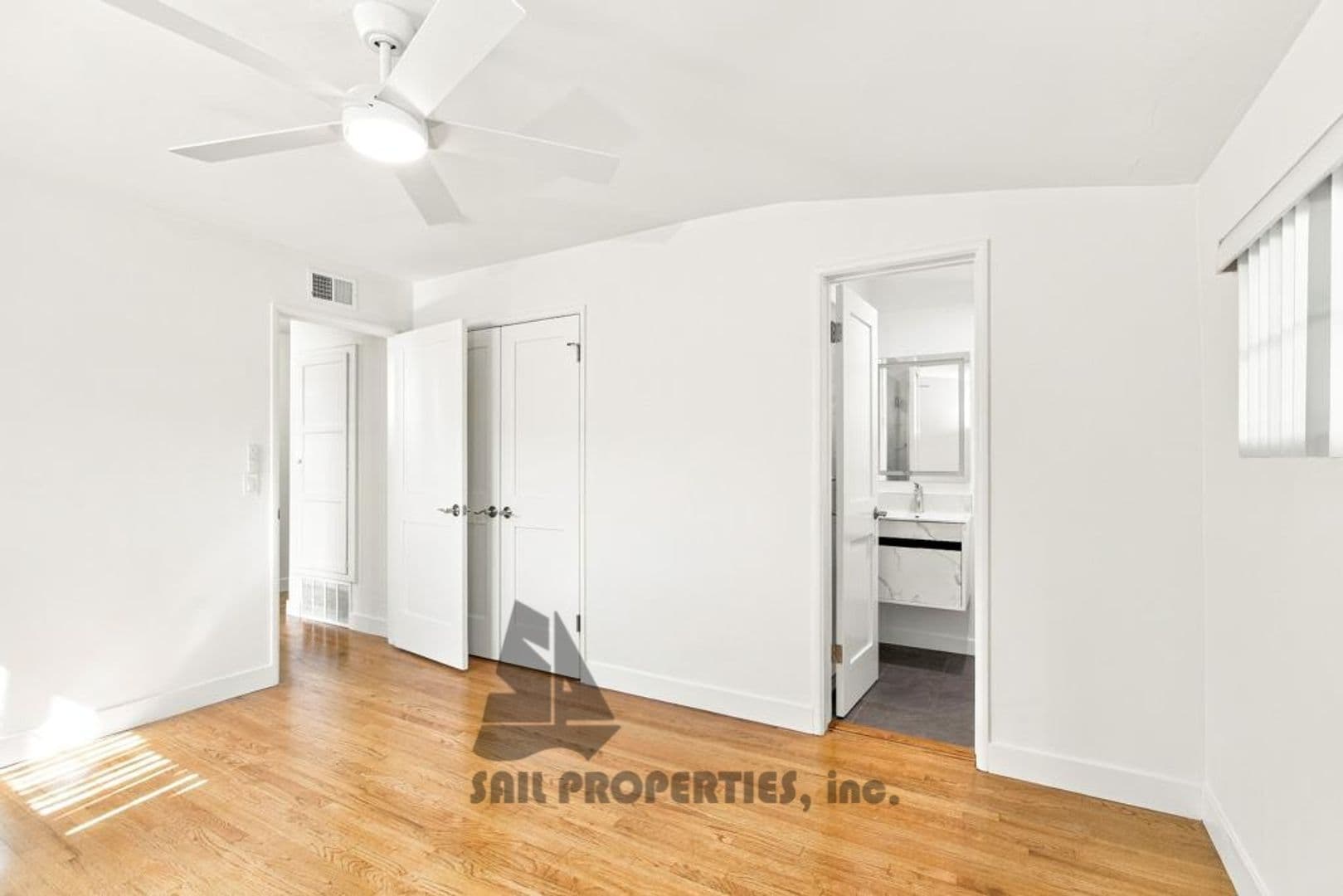 Garden Grove House: 11292 Stratford Way