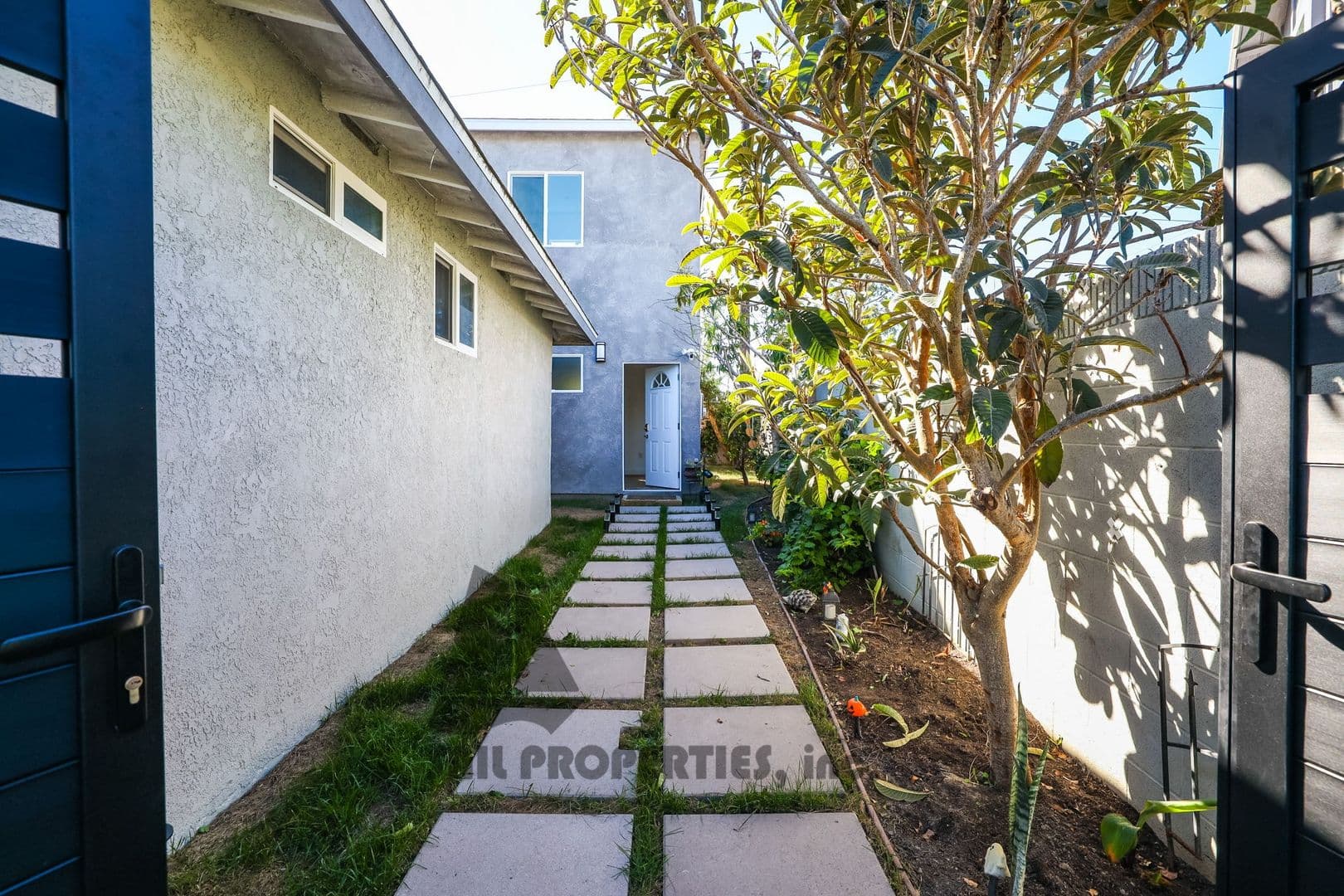 Huntington Beach House: 8686 Hastings Cir