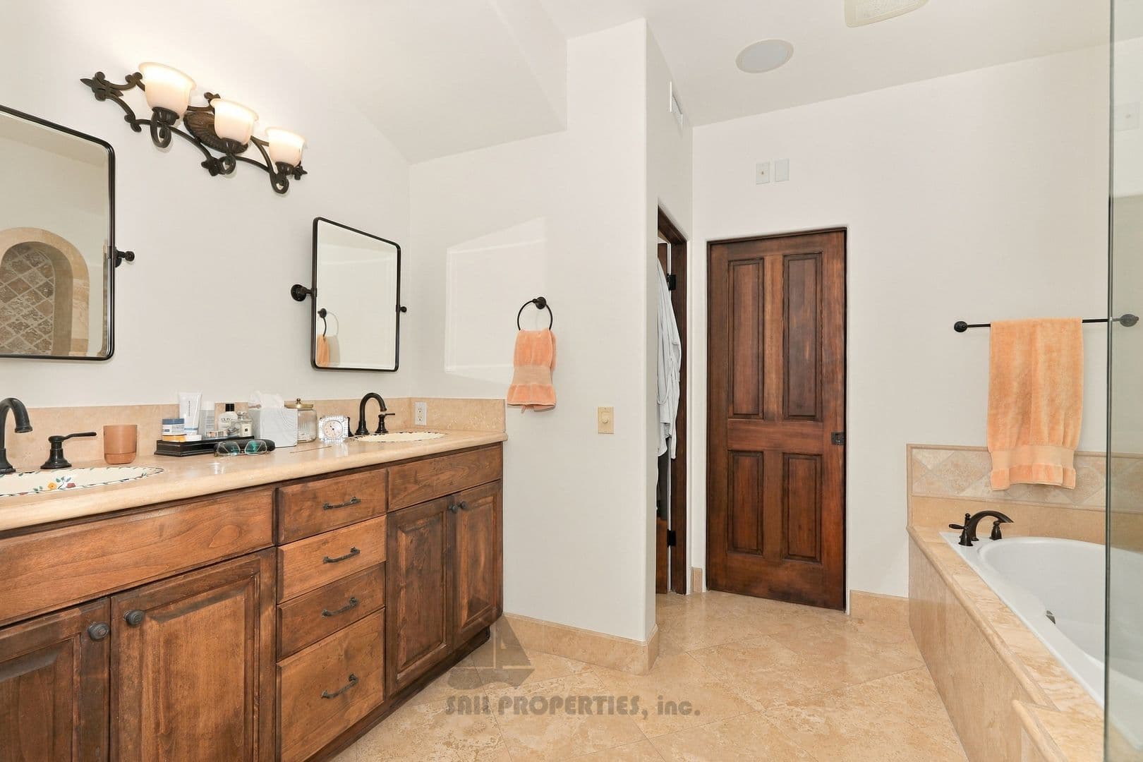 Huntington Beach House: 1115 California Street