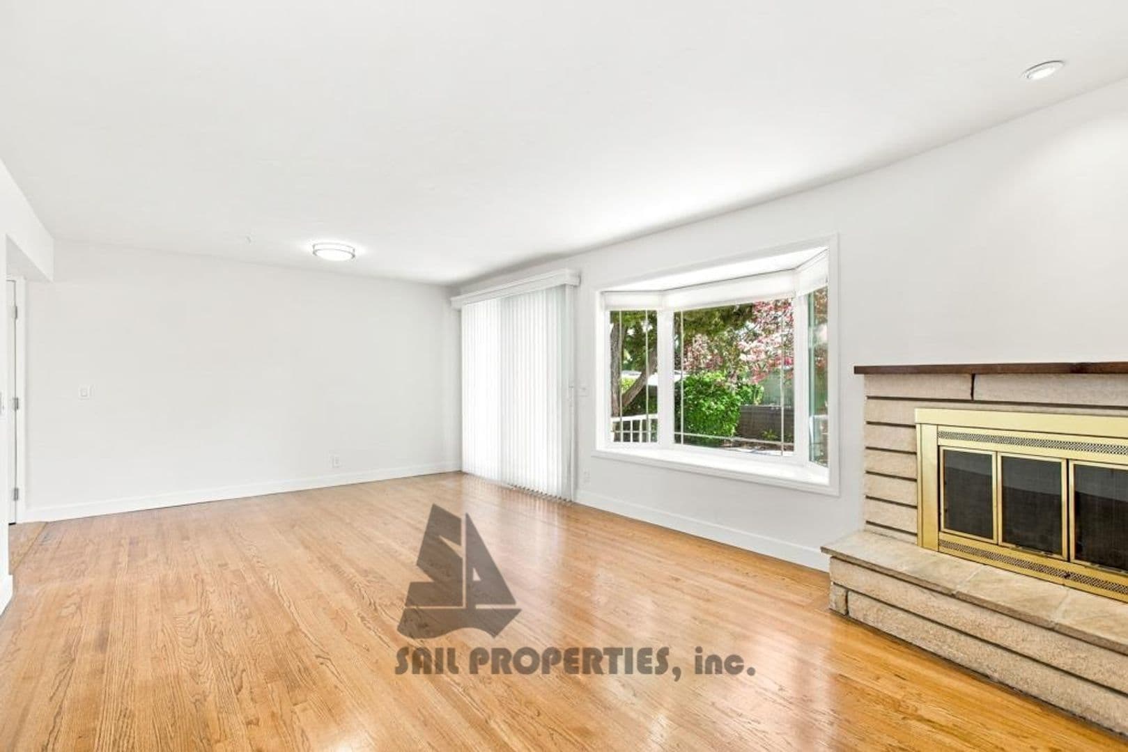 Garden Grove House: 11292 Stratford Way