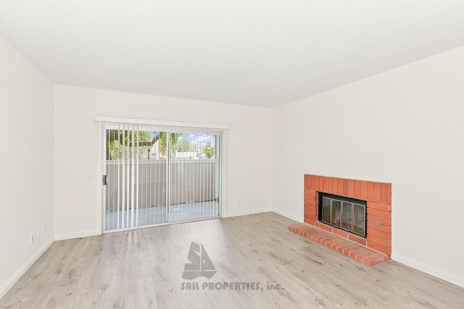 Irvine Condo: 2 Monroe