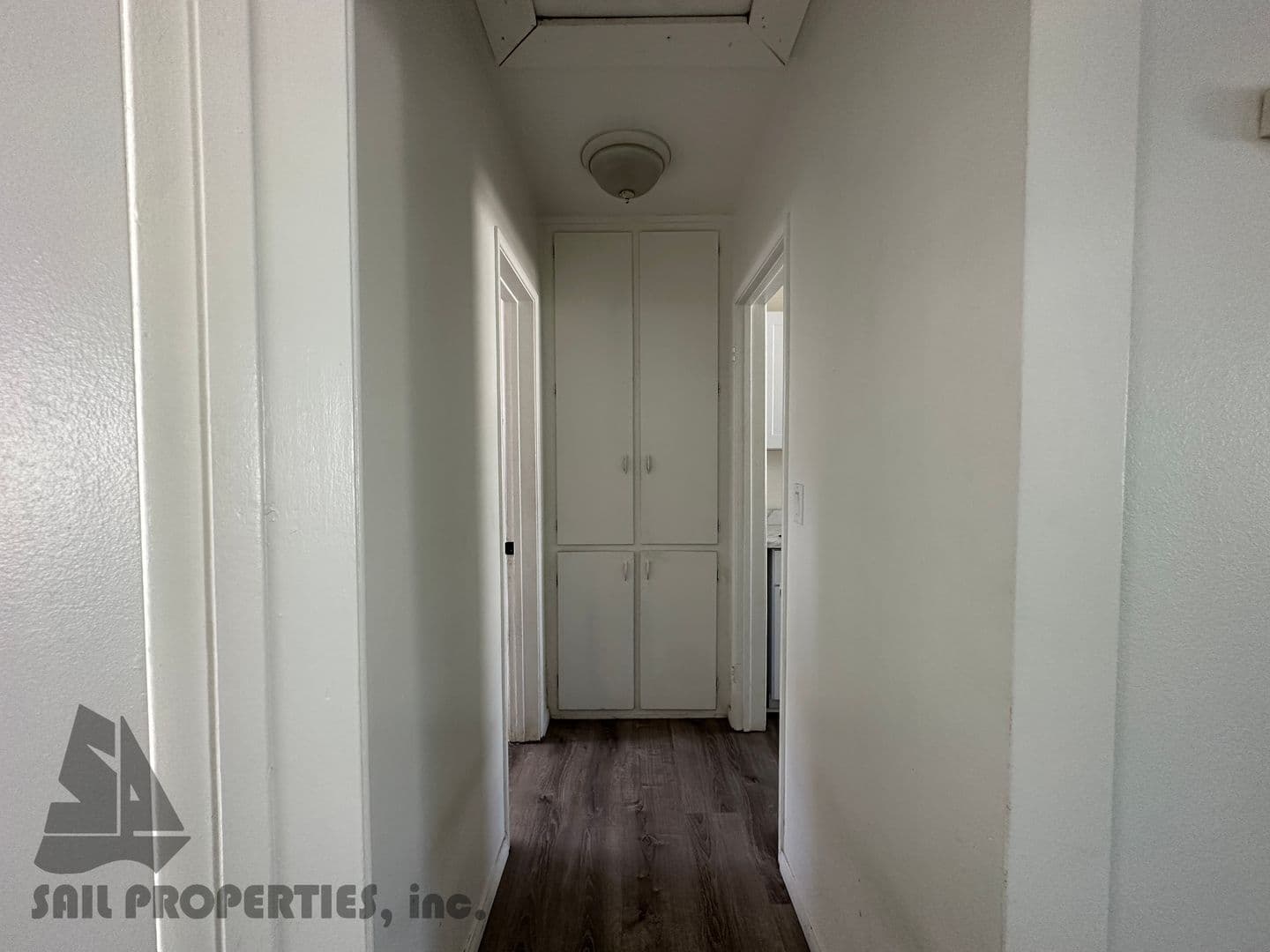 Paramount Apartment: 14416 Orange Ave - Unit D