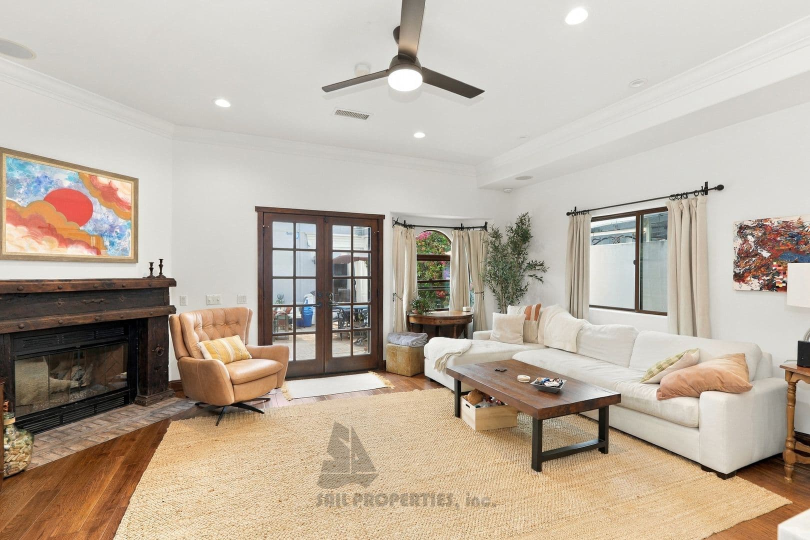 Huntington Beach House: 1115 California Street