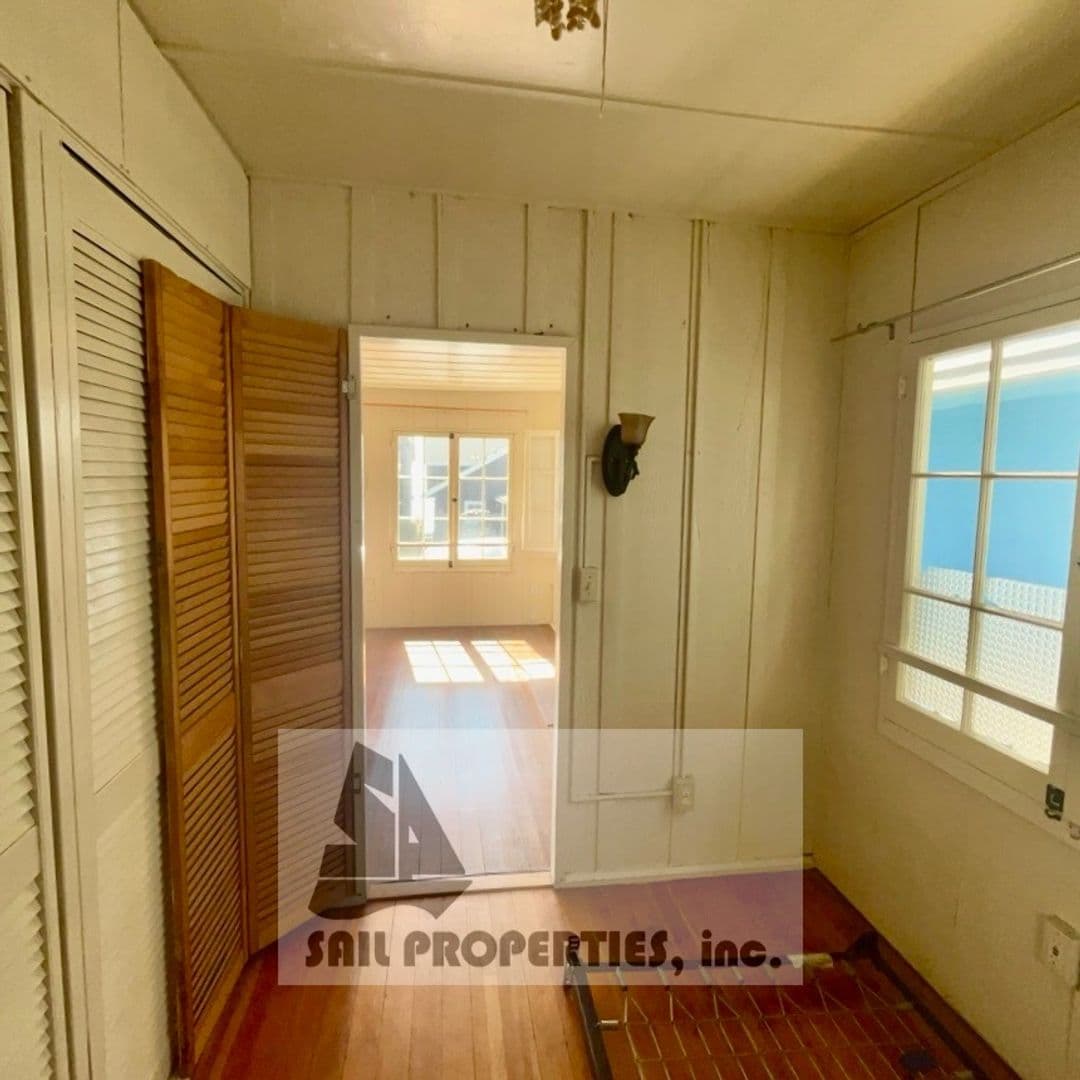 Laguna Beach House: 163 Sunset Terrace